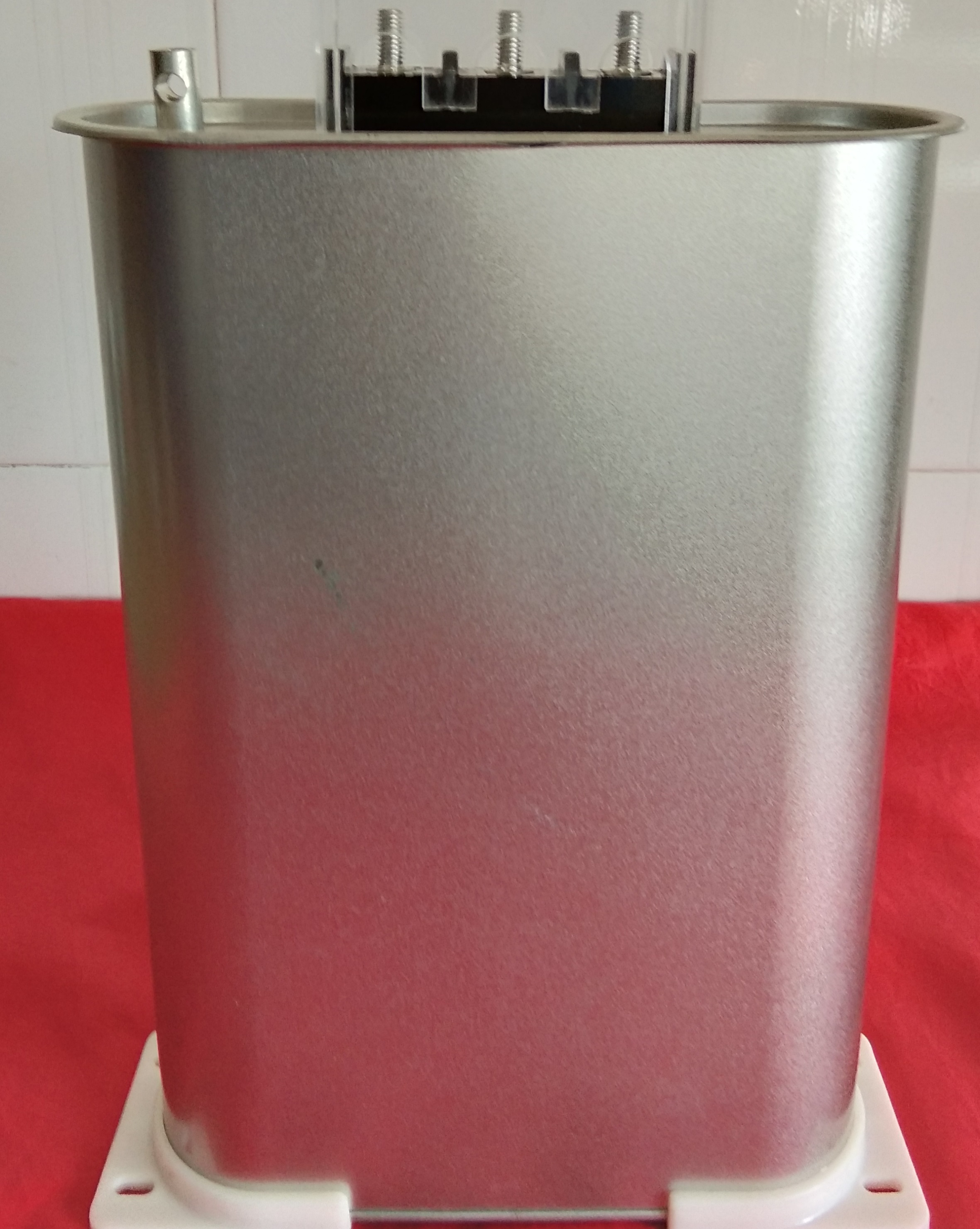 自愈式低压并联电容器箱壳.jpg