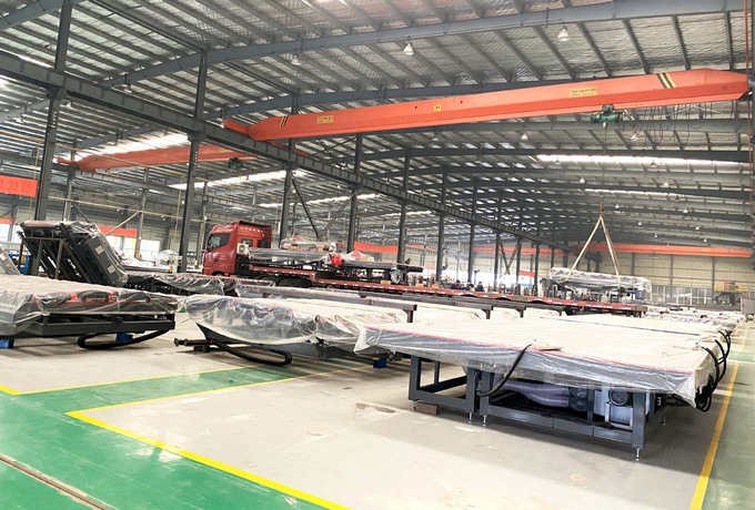 210m/Min CNC Glass Cutting Machine Shaped Glass Cutting Table Glass Cuting Machine 1