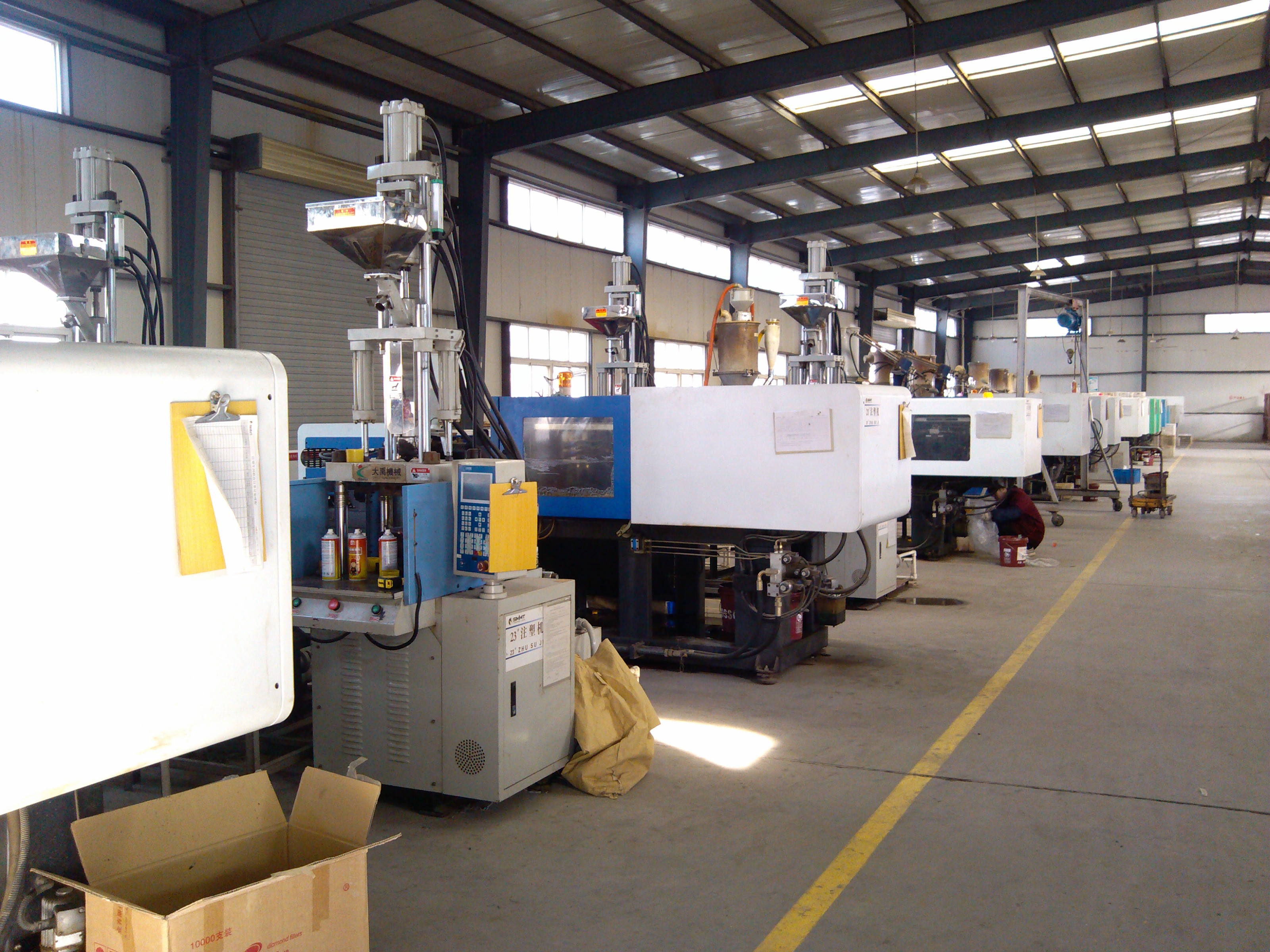 mold injection workshop.jpg